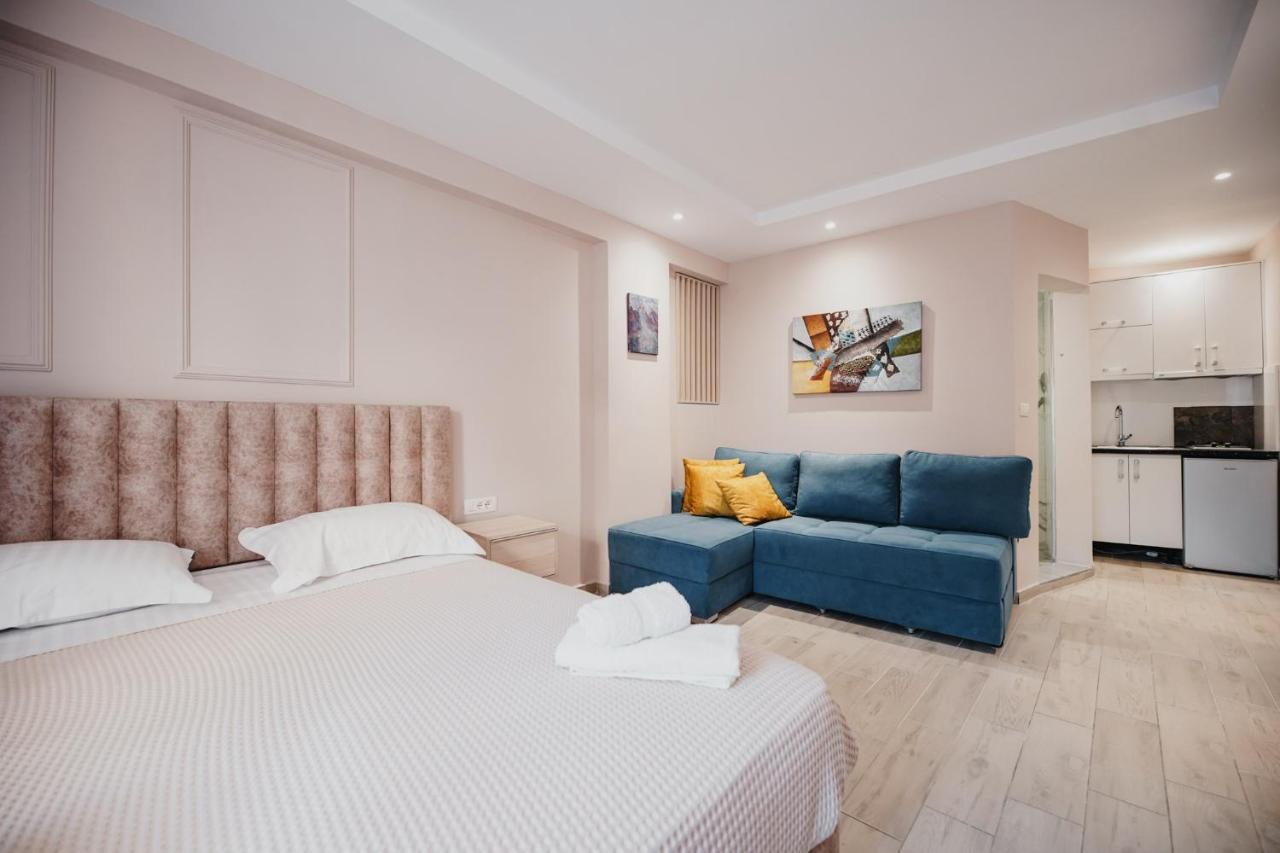 Himara 28 Hotel Exterior photo